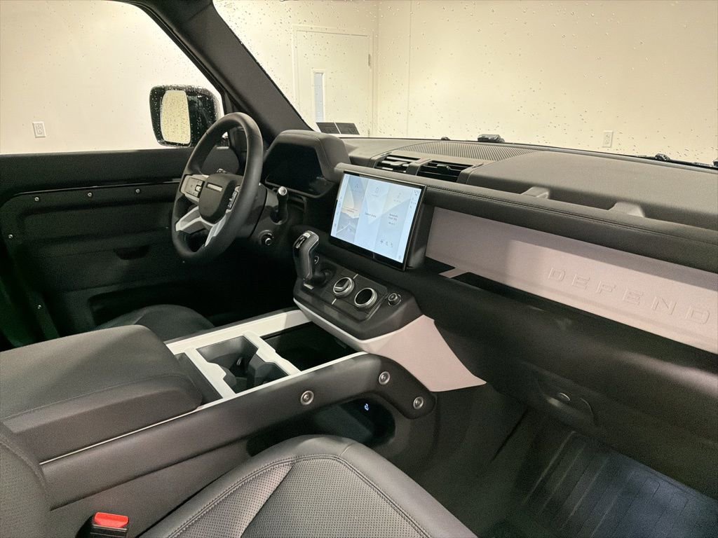 Used 2025 Land Rover Defender 110 S AWD/4WD image 24