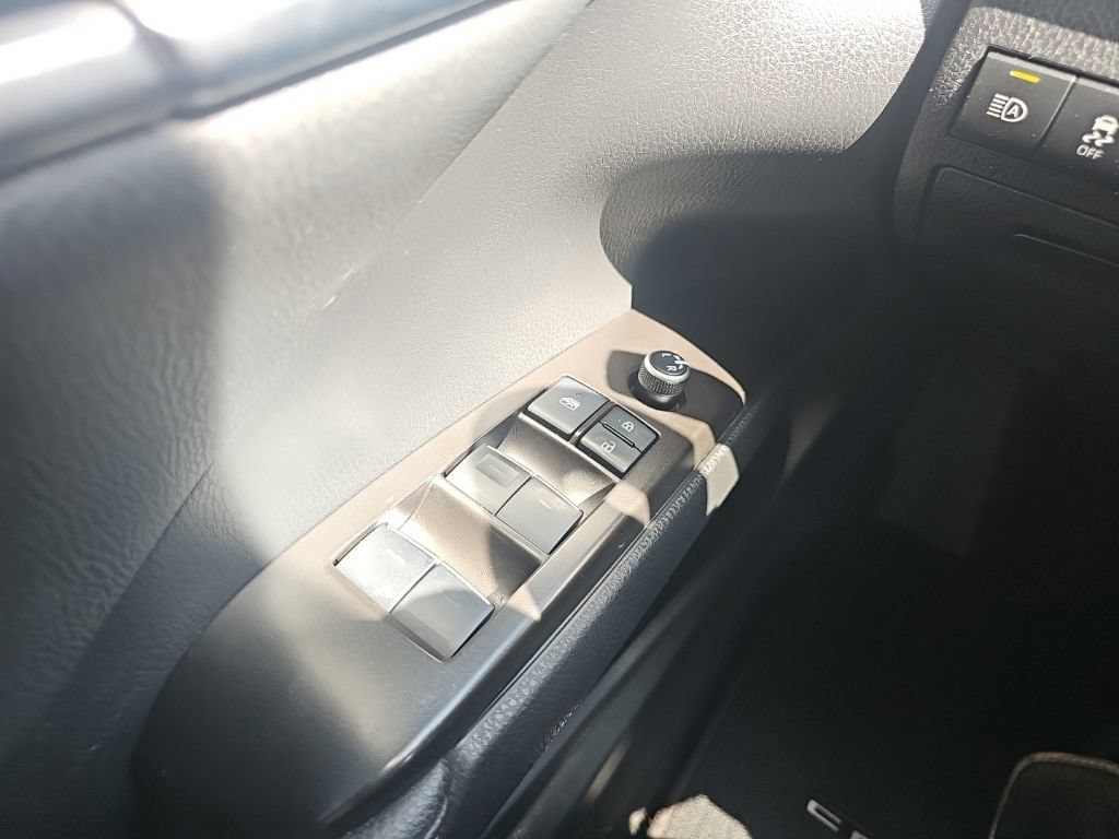 Used 2021 Toyota Camry XSE FWD image 32