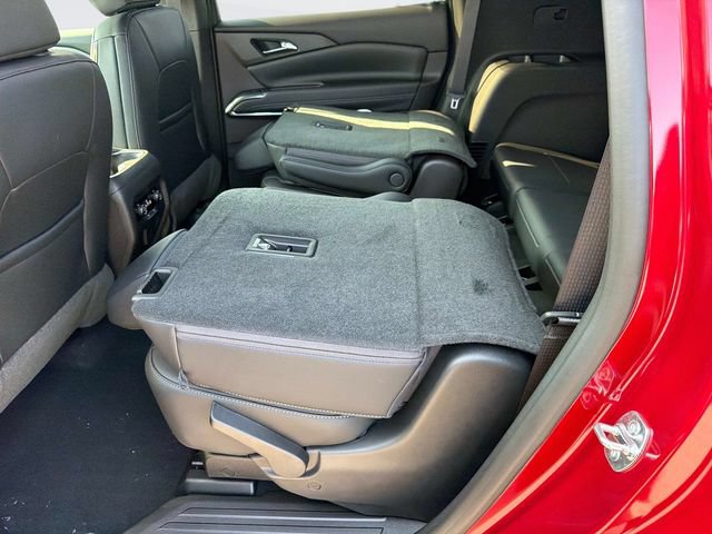 New 2027 Chevrolet Traverse LT w/ Driver Confidence Package FWD image 14