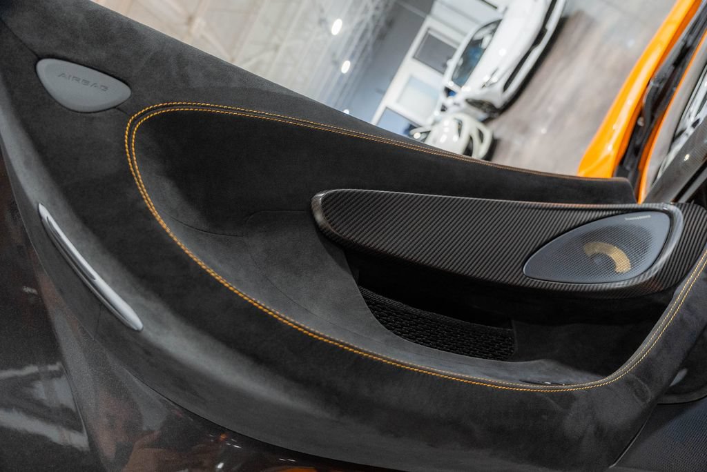 Used 2019 McLaren 600LT RWD image 48