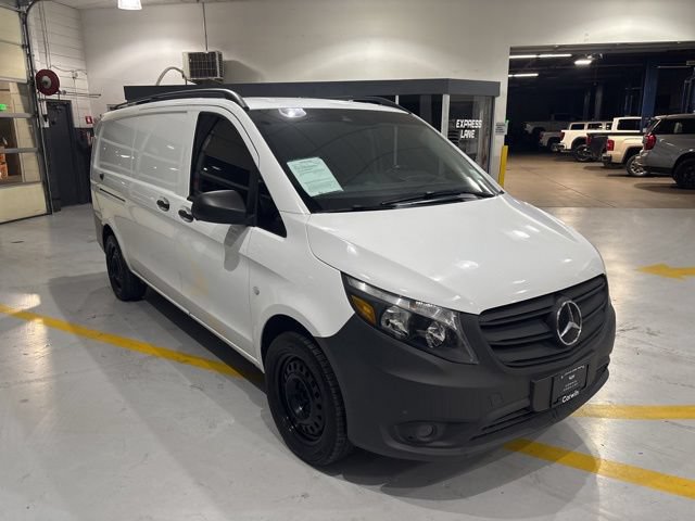 Used 2023 Mercedes-Benz Metris image 4