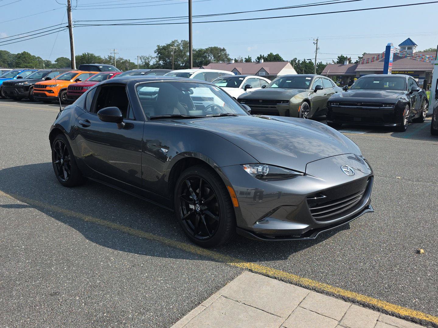Used 2021 MAZDA MX-5 Miata RF Club RWD image 4