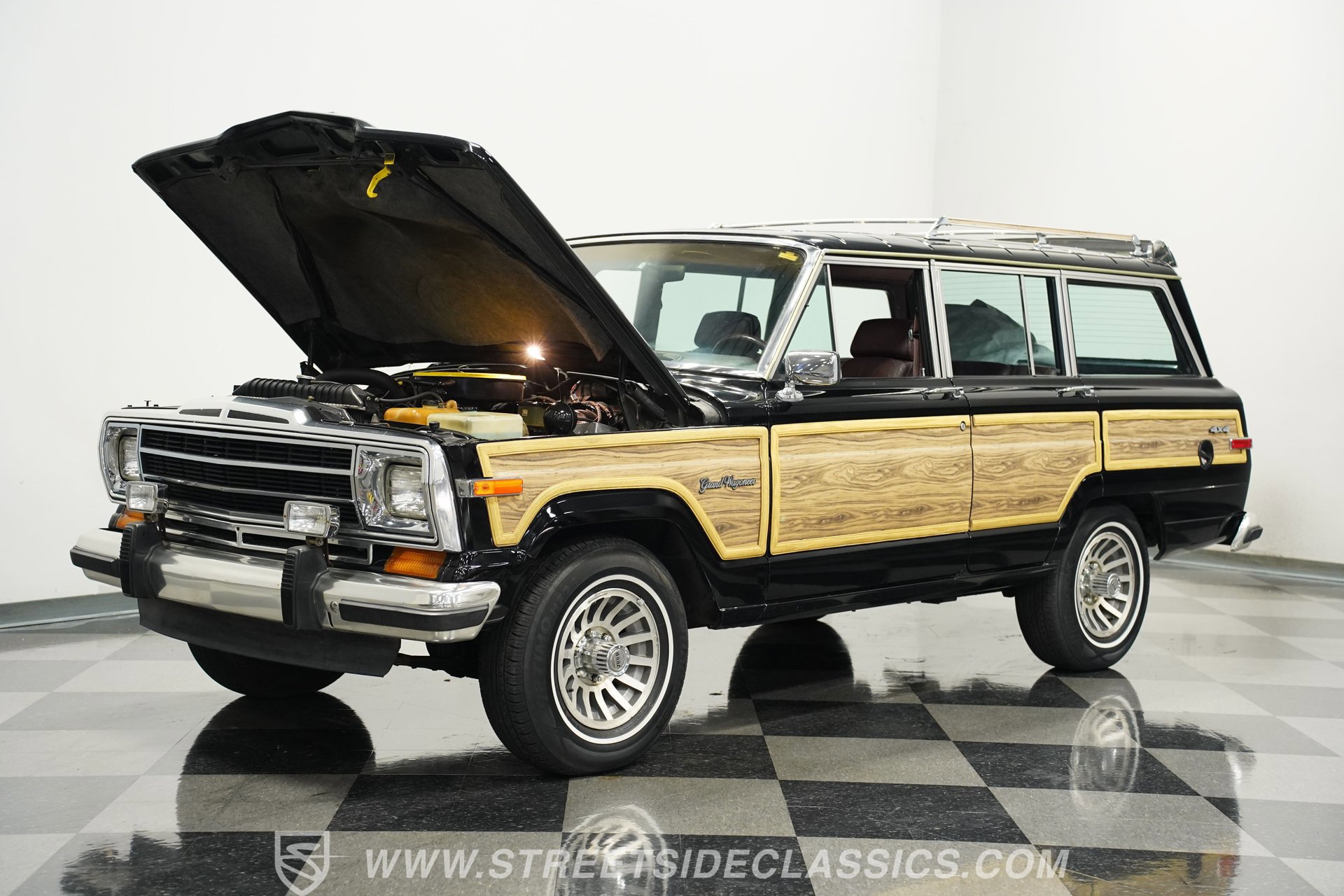 Used 1988 Jeep Grand Wagoneer image 26