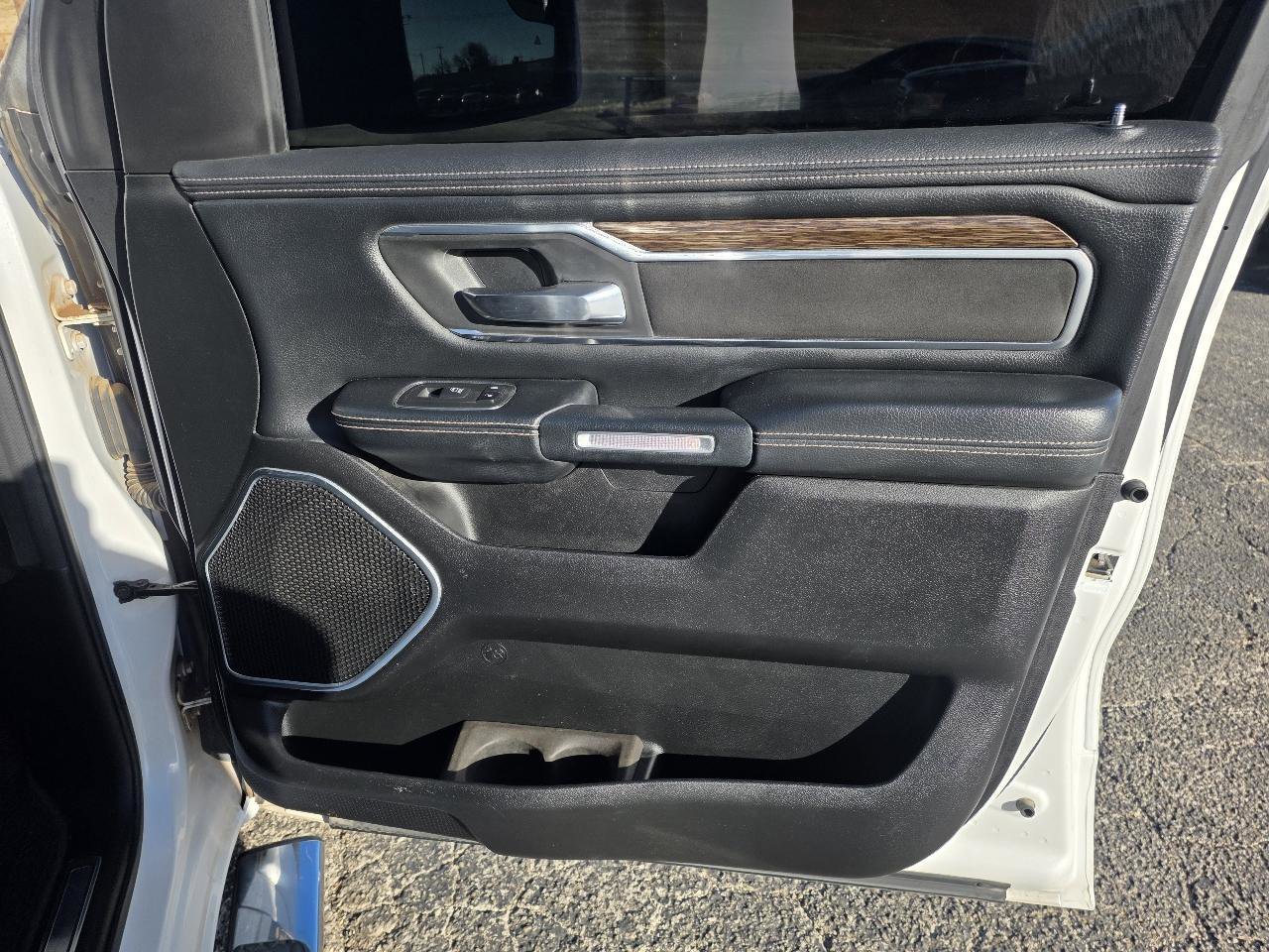 Used 2019 RAM 1500 Laramie image 16