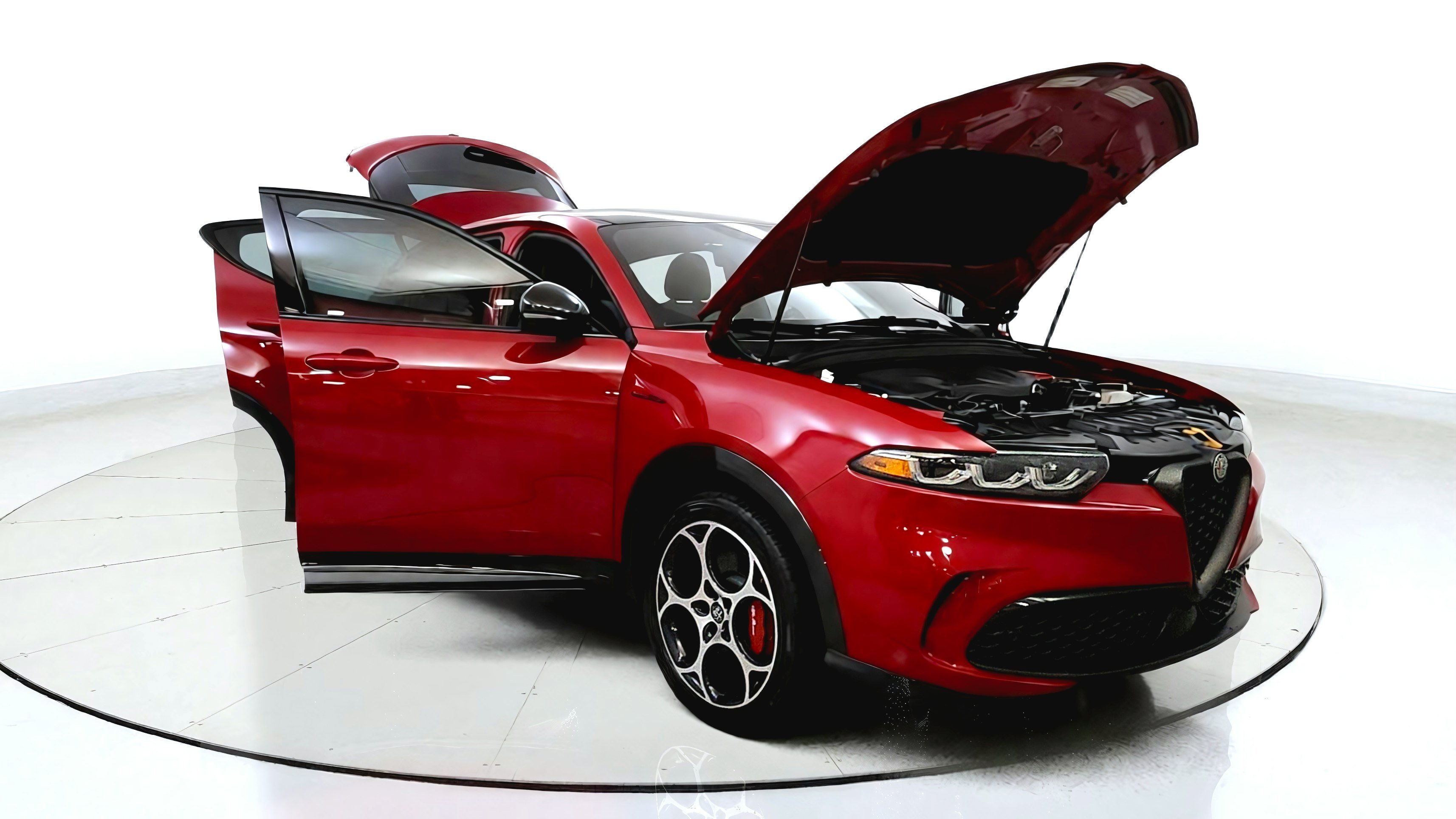Used 2024 Alfa Romeo Tonale Veloce w/ Premium Interior Package AWD/4WD image 9