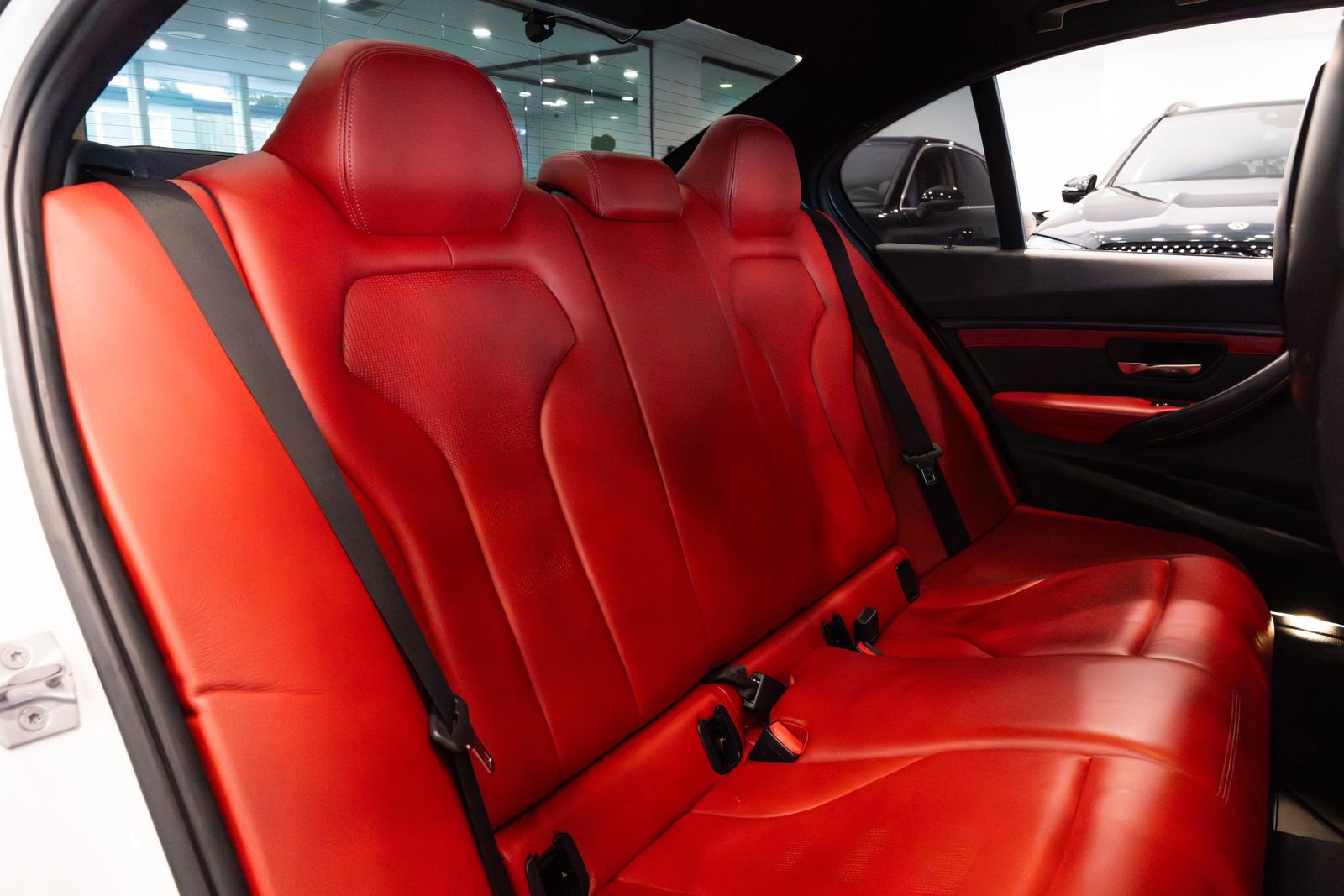 Used 2018 BMW M3 Competition image 23