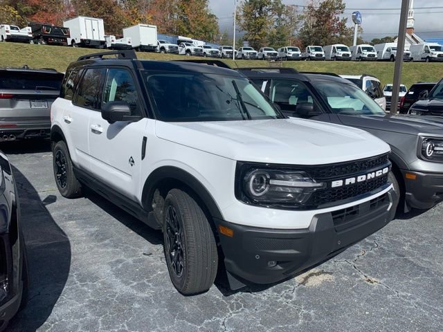 New 2025 Ford Bronco Sport Outer Banks w/ Outer Banks Tech Package+ image 2