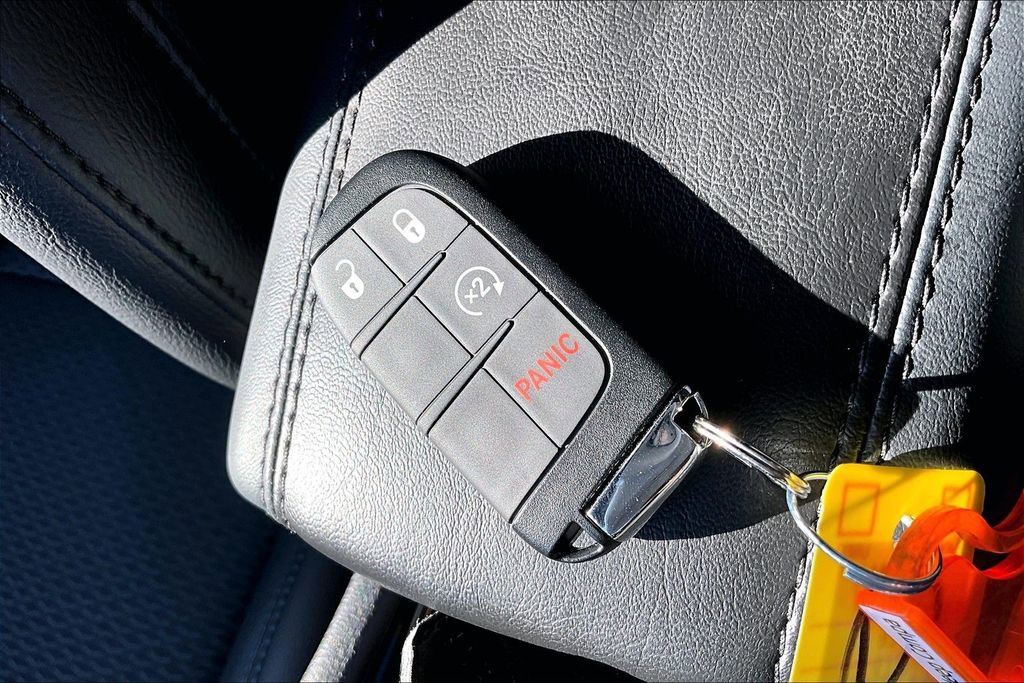 New 2026 Jeep Compass Latitude image 26