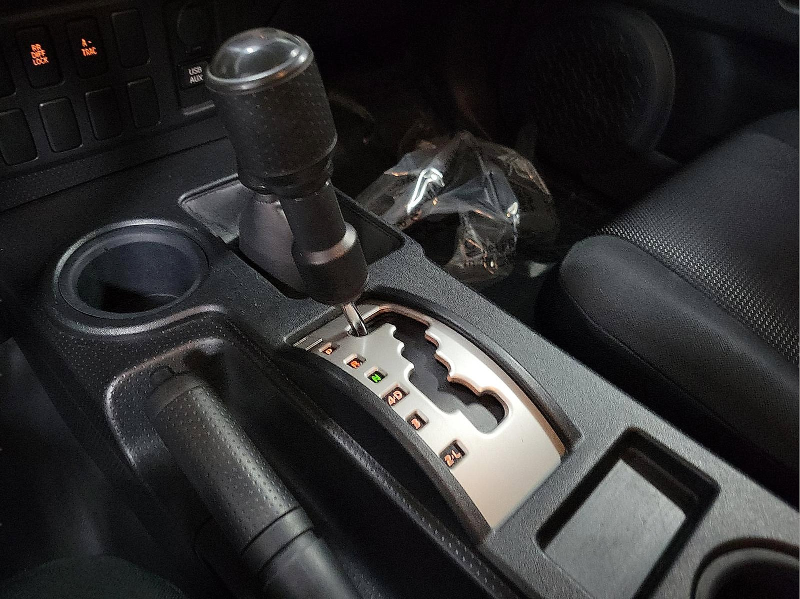 Used 2012 Toyota FJ Cruiser 4WD image 14