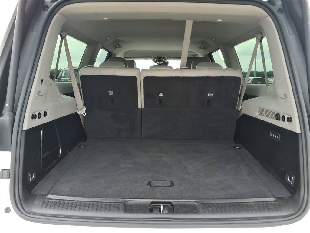 Used 2024 Jeep Wagoneer L Series II w/ Flexible Seating Group AWD/4WD image 25