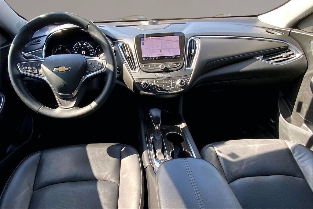 Used 2023 Chevrolet Malibu LT FWD image 16