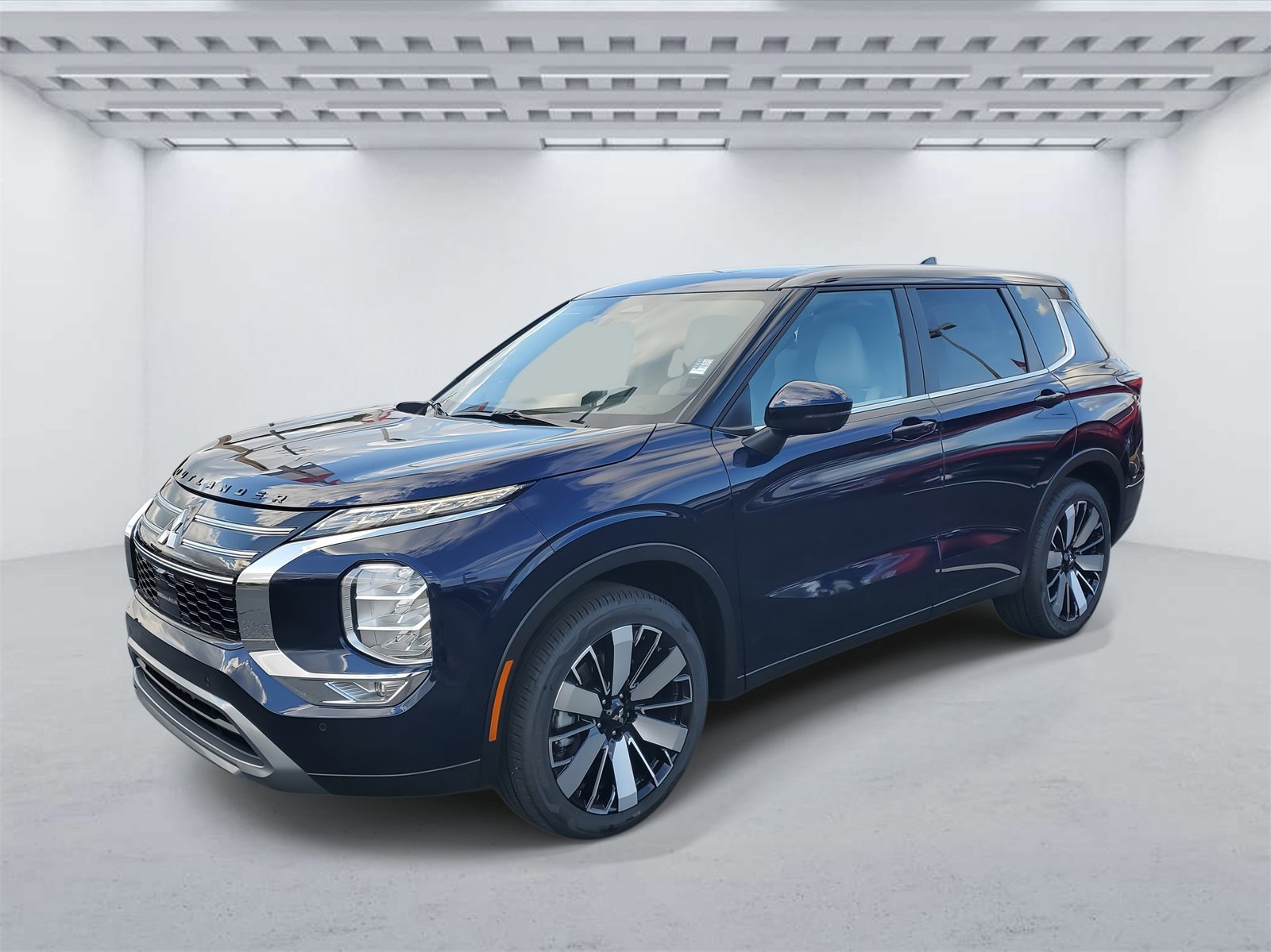 New 2025 Mitsubishi Outlander SE image 2