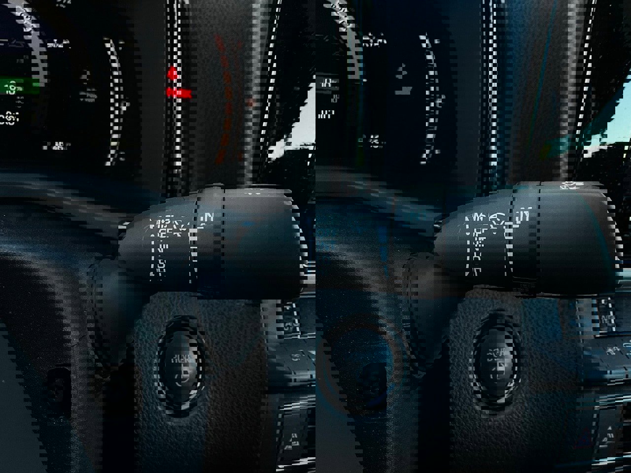 Used 2025 Toyota Camry LE image 35