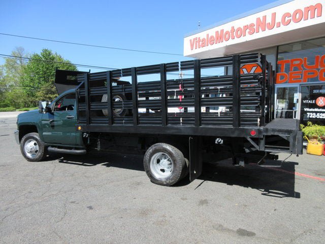 Used 2016 Chevrolet Silverado 3500 W/T w/ WT Convenience Package RWD image 3