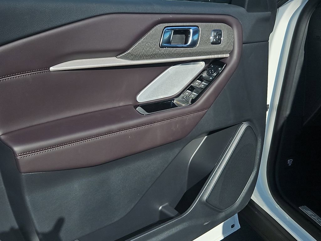 New 2026 Ford Explorer Platinum image 21