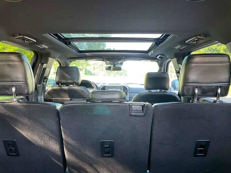 Used 2018 Ford Expedition Limited w/ Equipment Group 302A AWD/4WD image 99