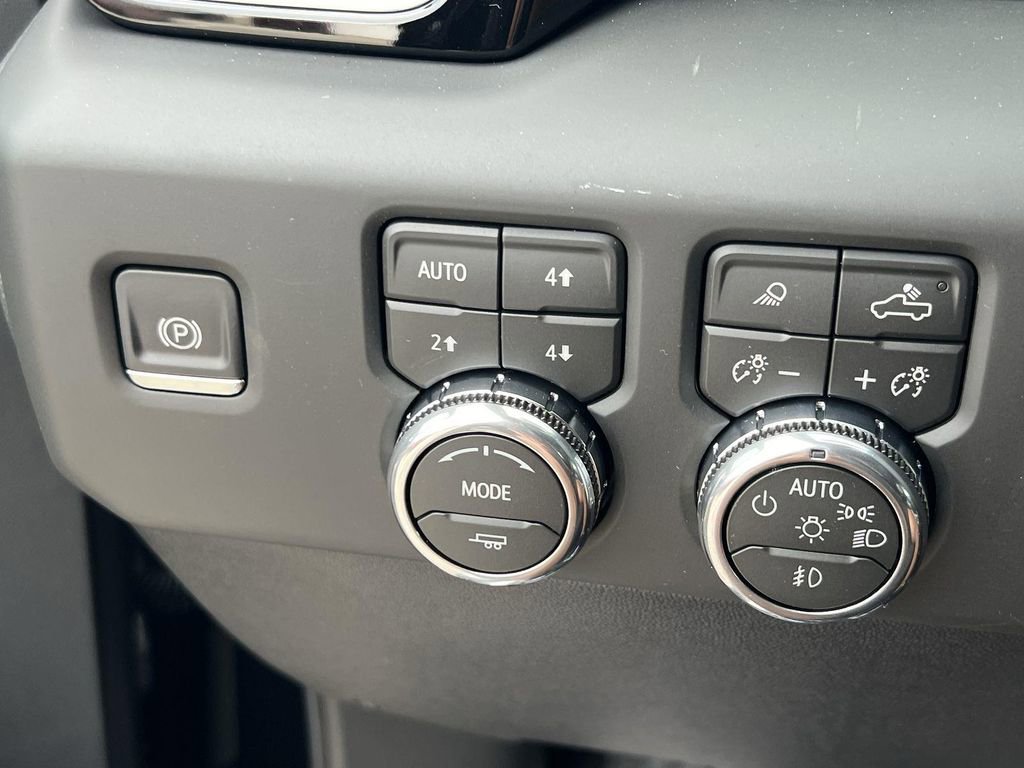 New 2026 GMC Sierra 3500 Denali AWD/4WD image 22