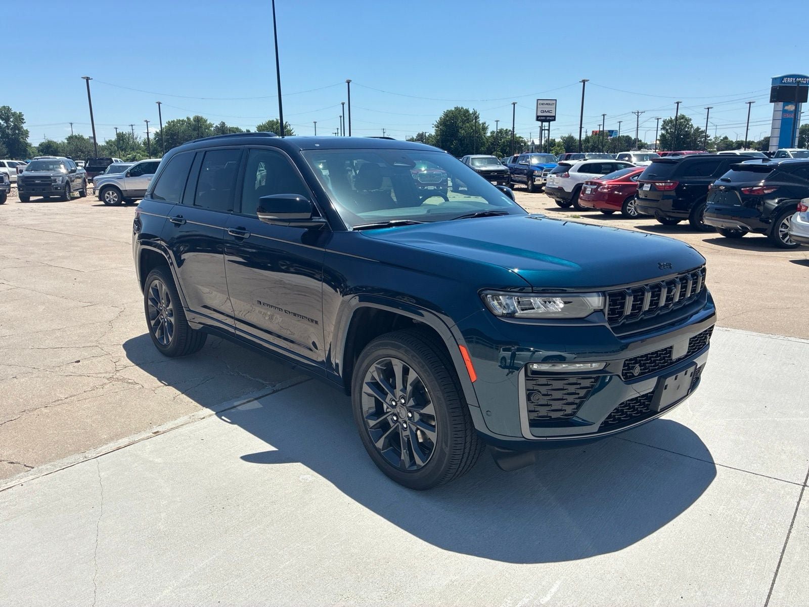 New 2026 Jeep Grand Cherokee Limited AWD/4WD image 9