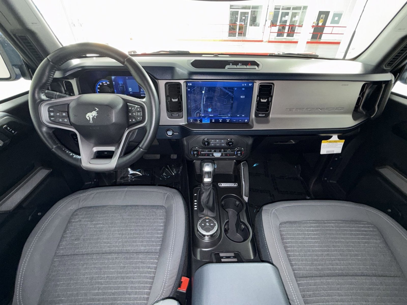 Used 2023 Ford Bronco Outer Banks AWD/4WD image 23