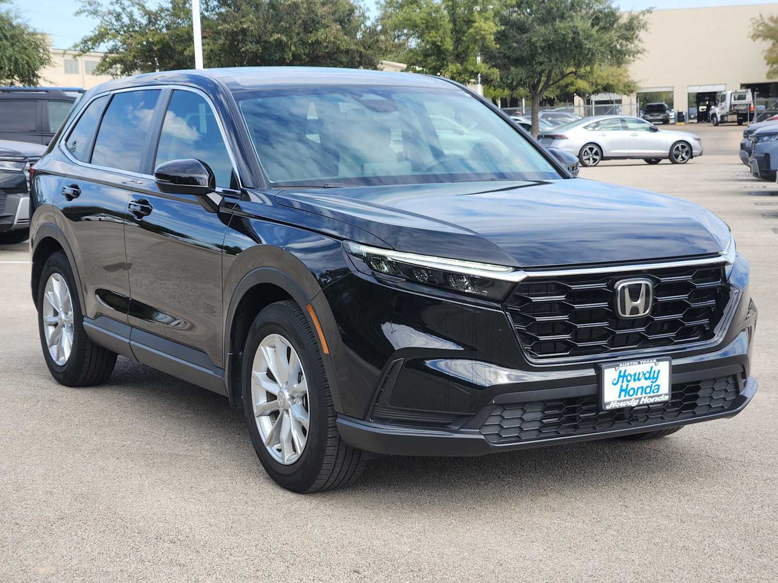 Used 2025 Honda CR-V EX image 3