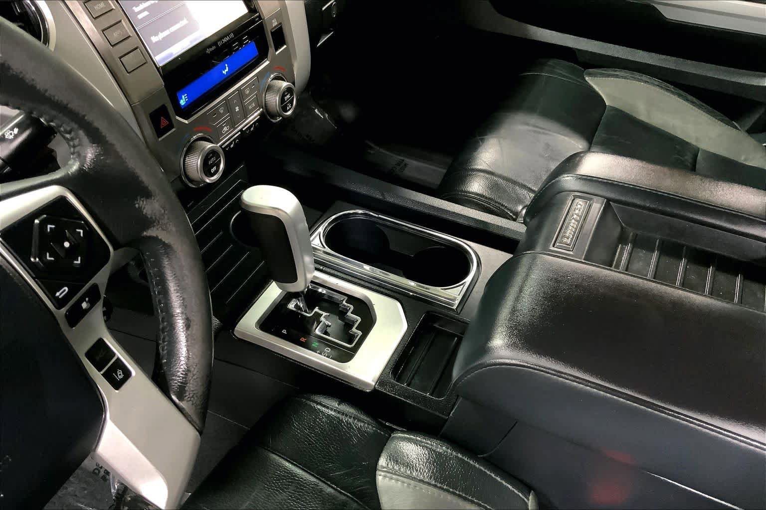 Used 2019 Toyota Tundra Limited w/ Limited Premium Package AWD/4WD image 17
