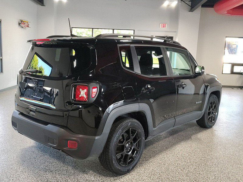 Used 2019 Jeep Renegade Altitude w/ Quick Order Package 2XM FWD image 16
