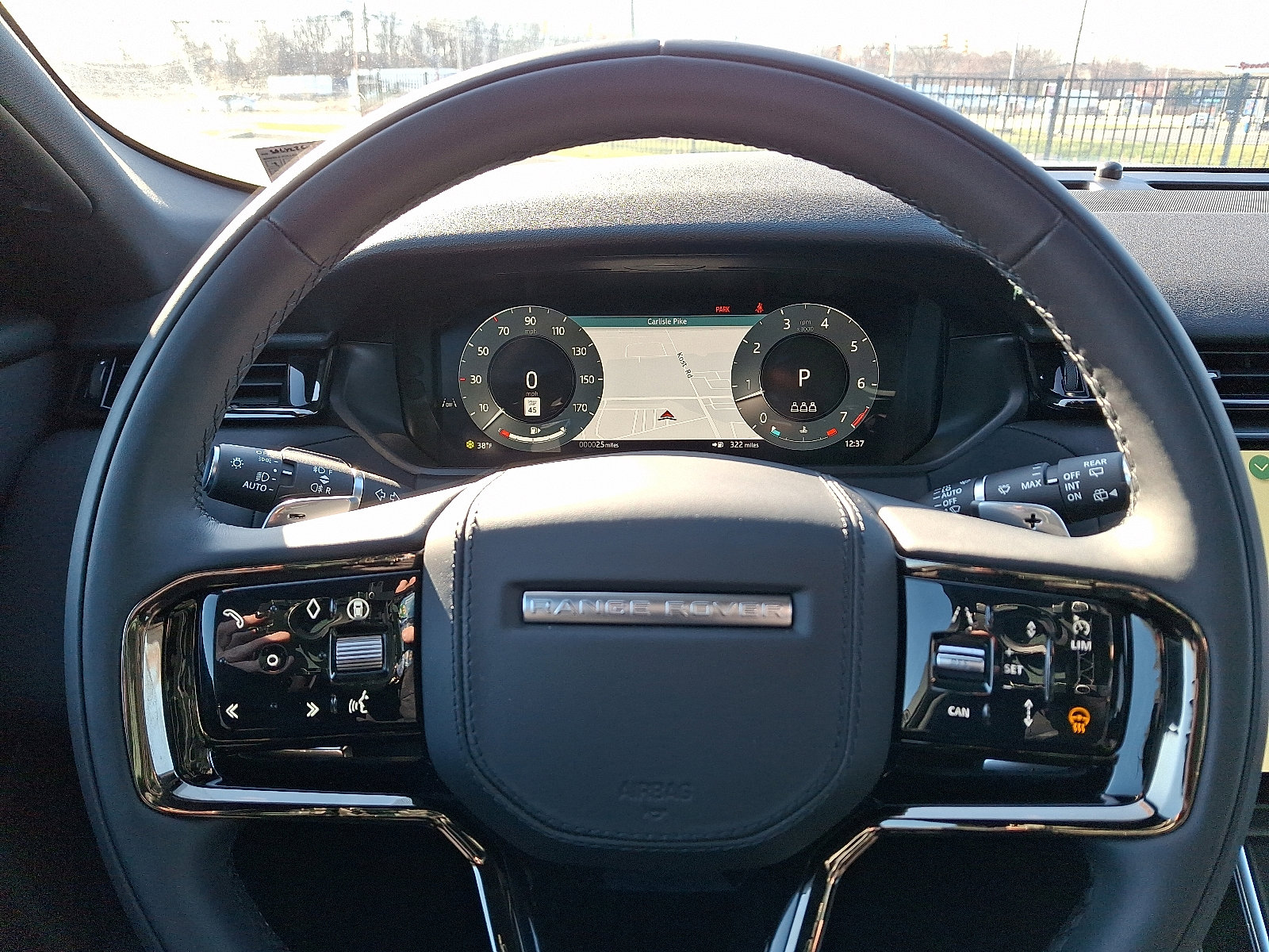 New 2025 Land Rover Range Rover Velar Dynamic SE AWD/4WD image 16