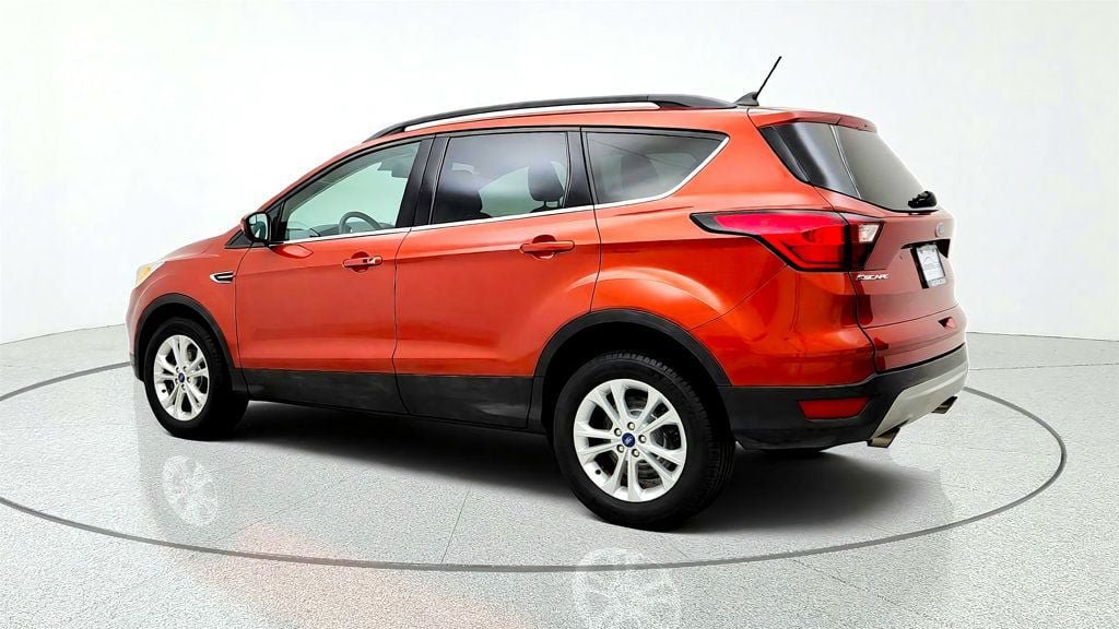 Used 2019 Ford Escape SEL FWD image 7