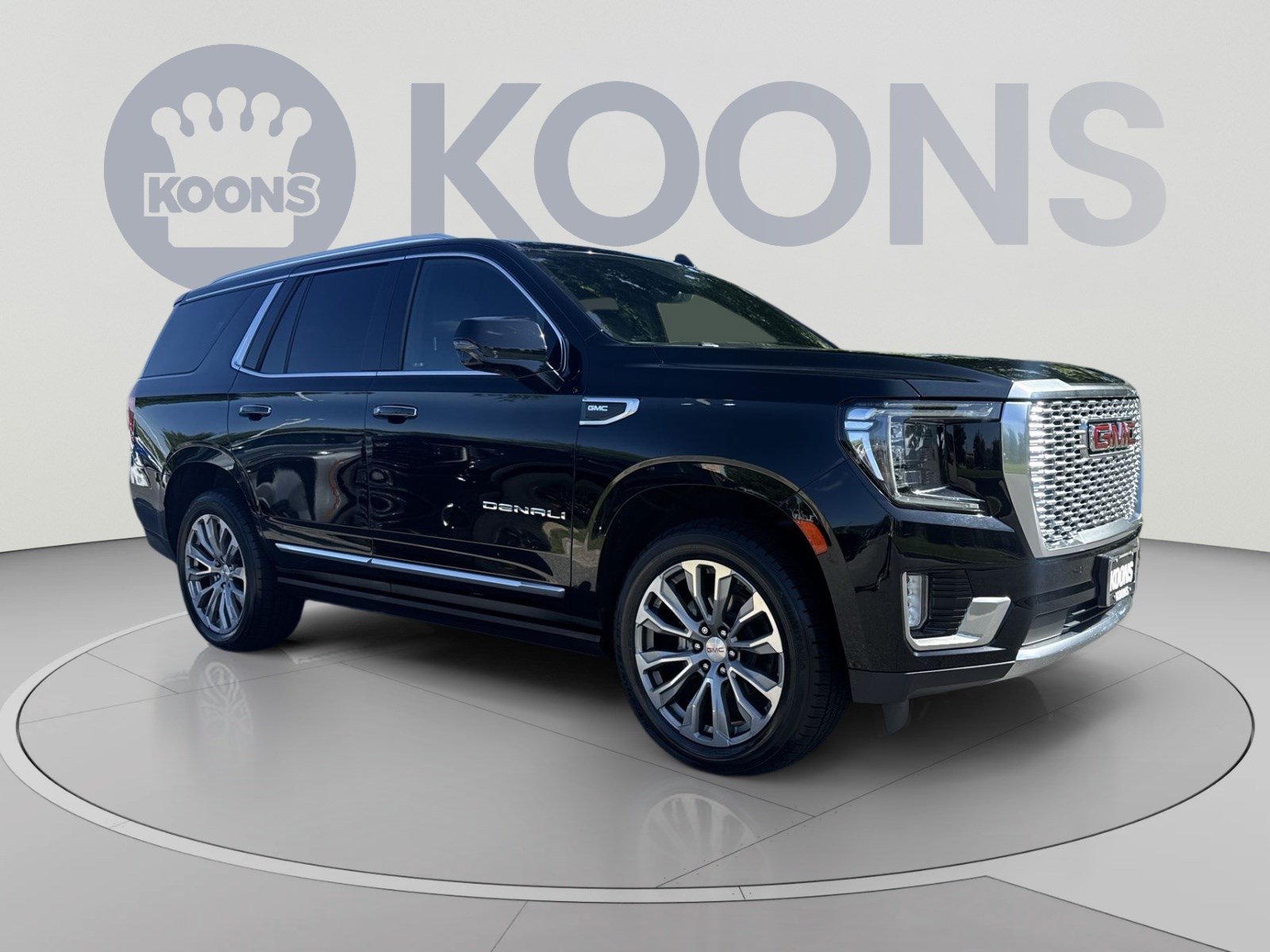 Used 2021 GMC Yukon Denali w/ Denali Premium Package AWD/4WD image 10