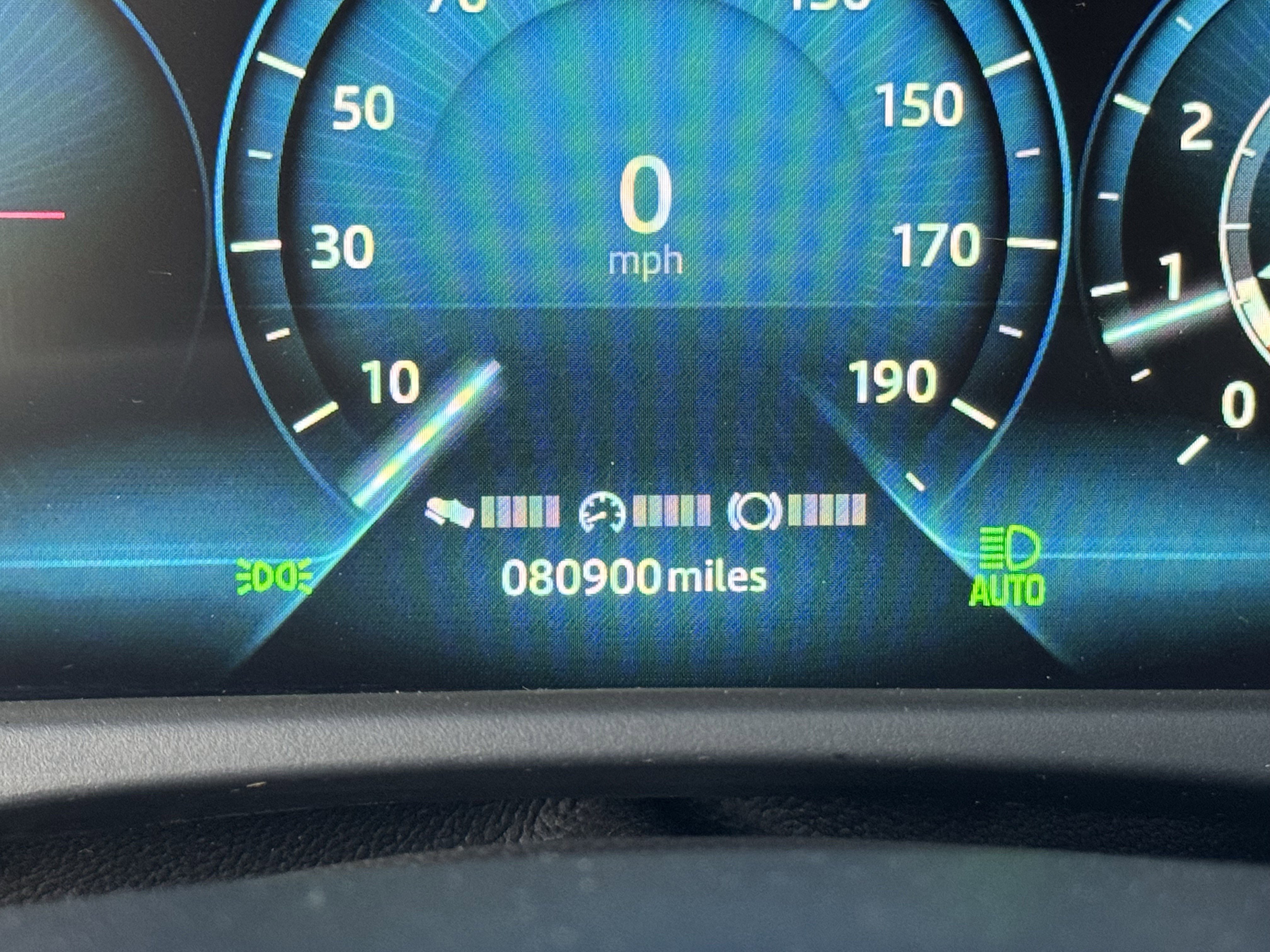 Used 2018 Jaguar XF Portfolio image 20