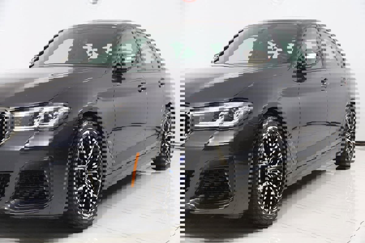 Used 2023 BMW M550i xDrive image 67