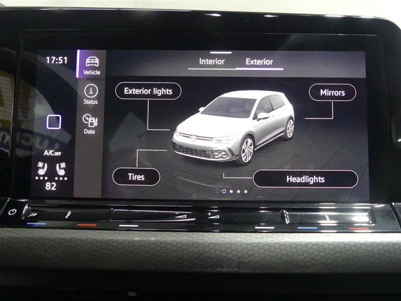 Used 2022 Volkswagen GTI SE image 42