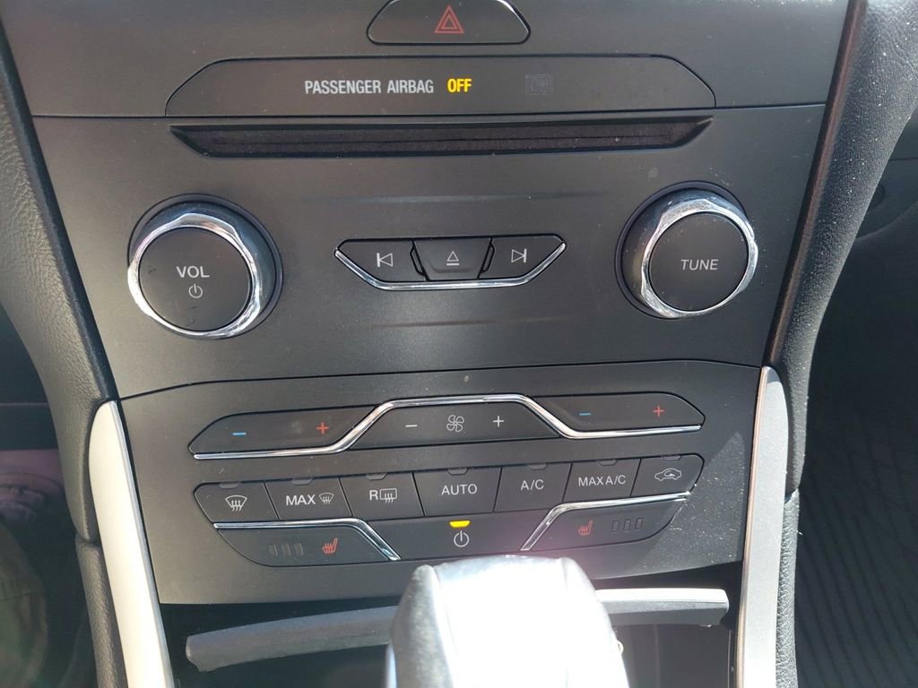 Used 2015 Ford Edge SEL w/ Equipment Group 201A image 31