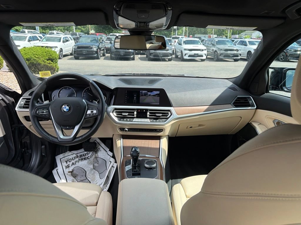Used 2020 BMW 330i xDrive Sedan w/ Convenience Package AWD/4WD image 19