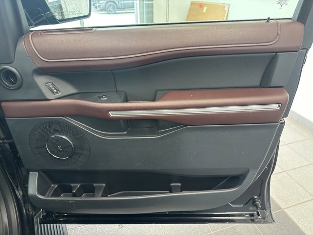 Used 2024 Ford Expedition Max Limited image 17