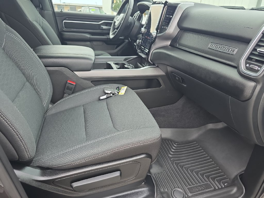 Used 2025 RAM 1500 Big Horn AWD/4WD image 10