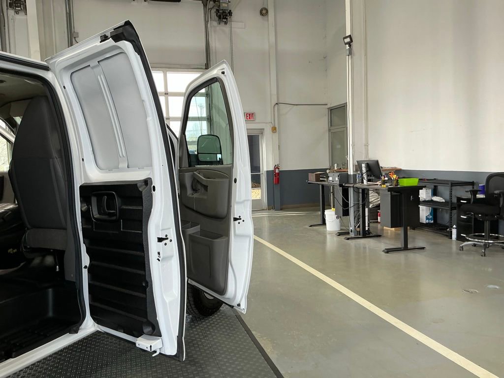 Used 2023 GMC Savana 2500 Extended w/ Driver Convenience Package image 38