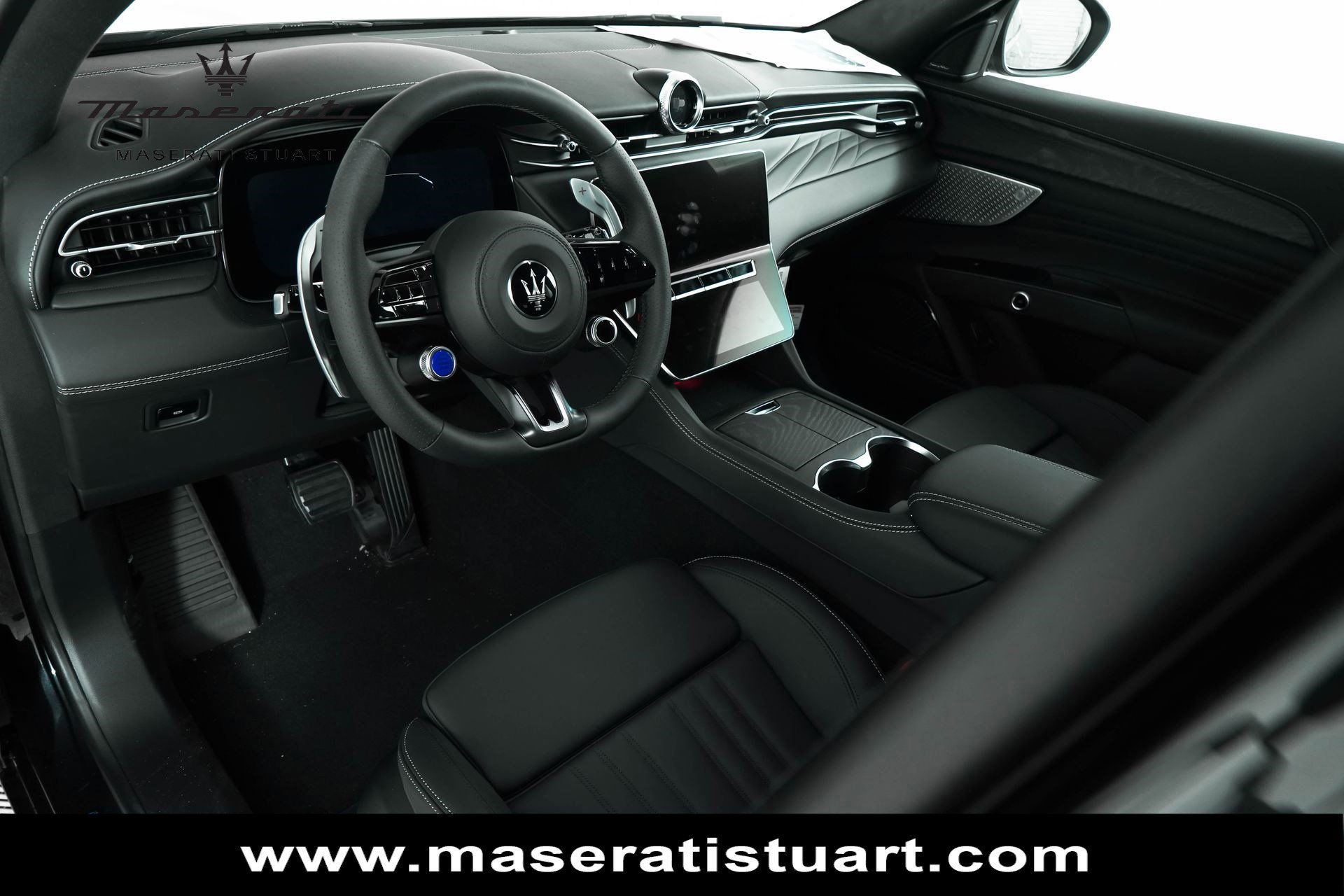 New 2025 Maserati Grecale GT image 30