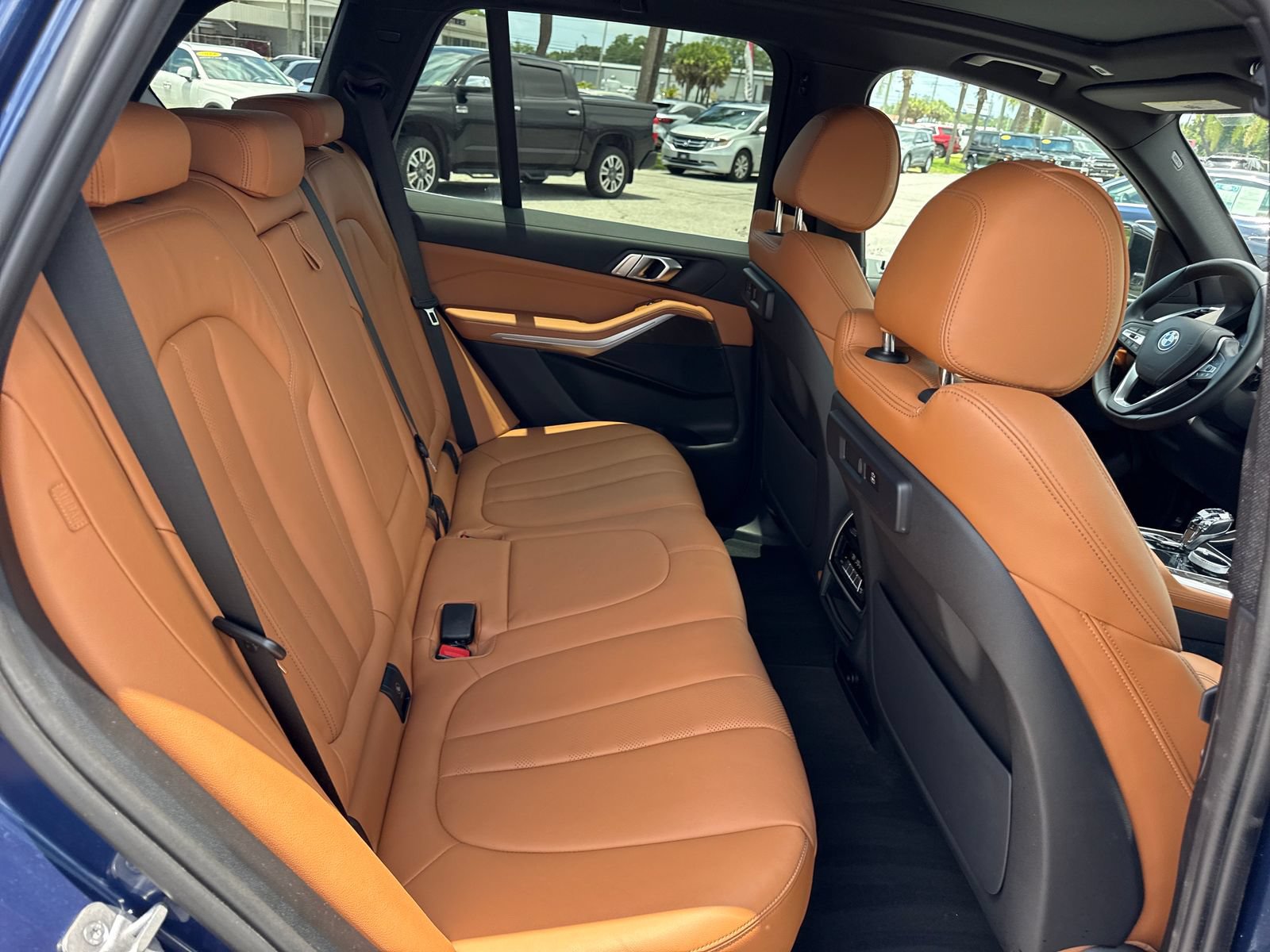 Used 2022 BMW X5 xDrive40i w/ Premium Package AWD/4WD image 29
