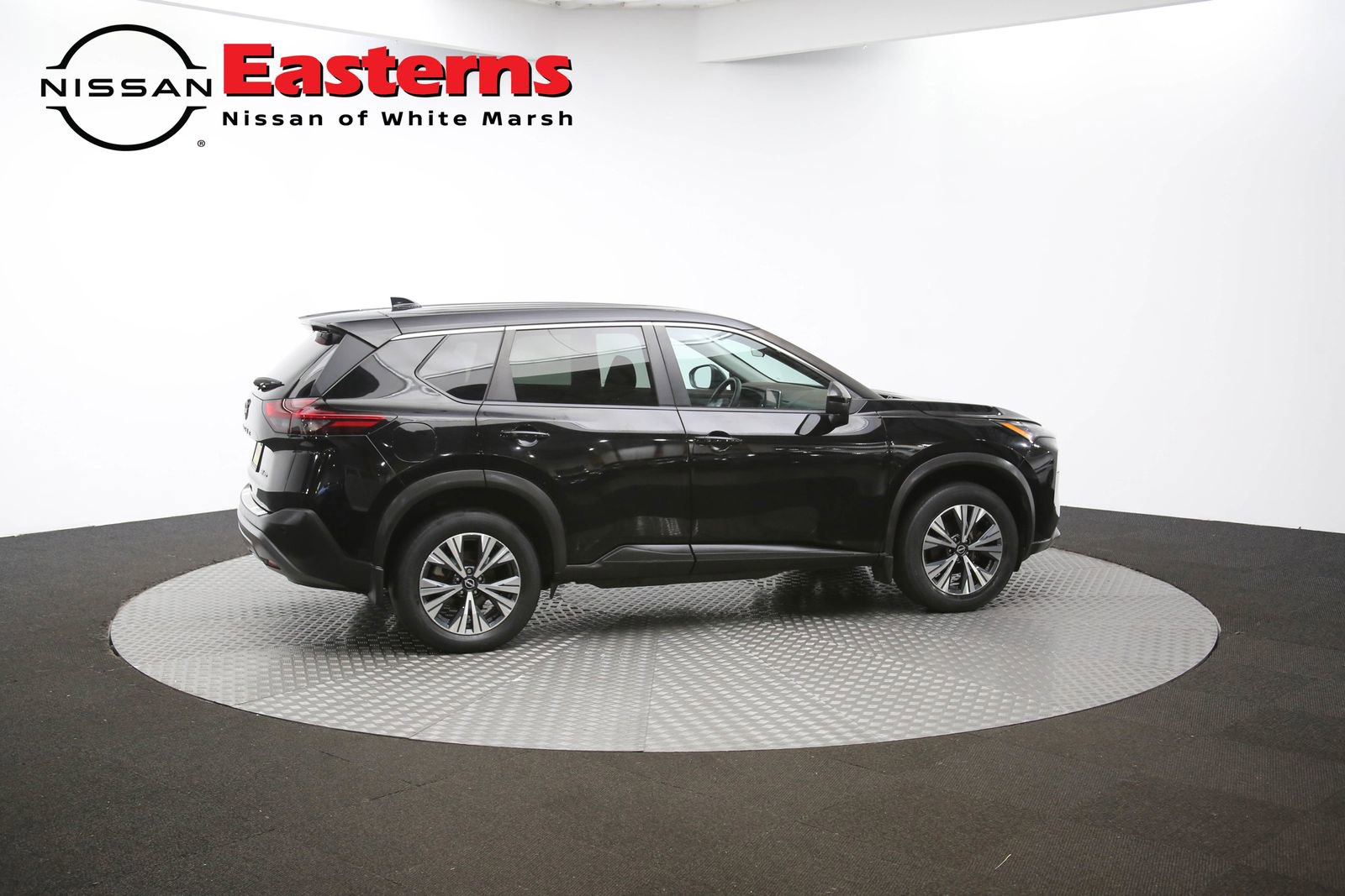 Used 2022 Nissan Rogue SV image 37