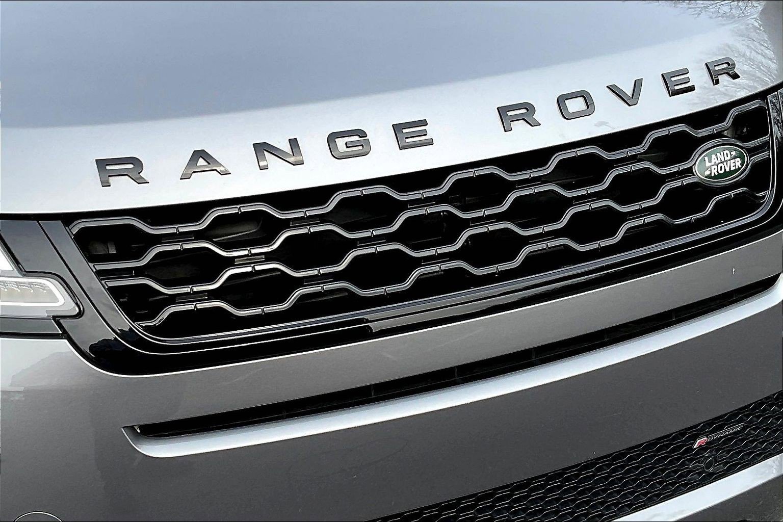 Used 2023 Land Rover Range Rover Evoque R-Dynamic S image 32