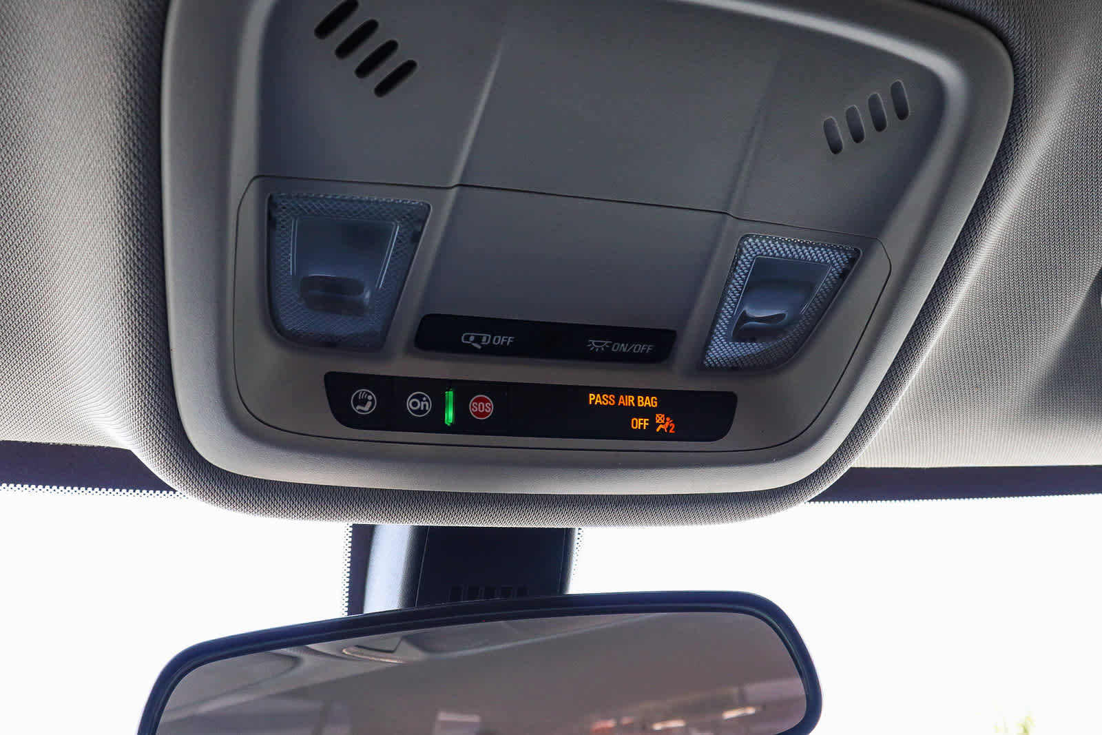 Used 2021 Chevrolet Traverse LT image 28