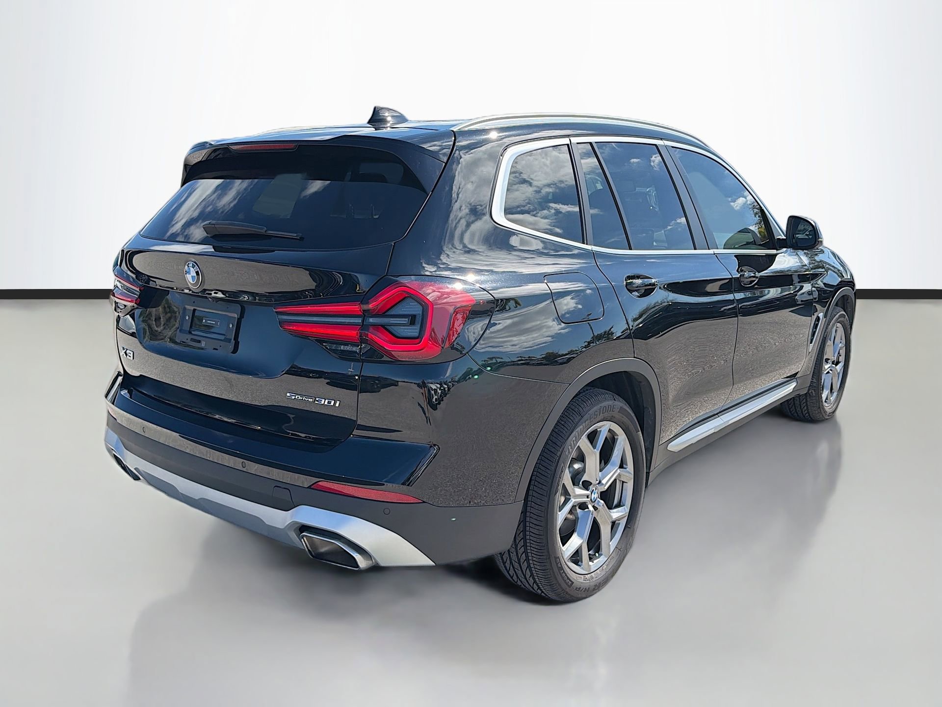 Certified 2024 BMW X3 sDrive30i image 4