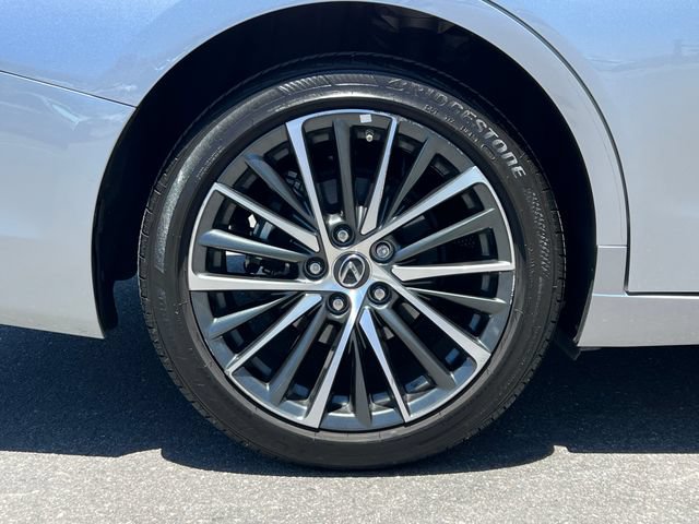 Used 2025 Lexus ES 300h w/ Premium Package FWD image 13
