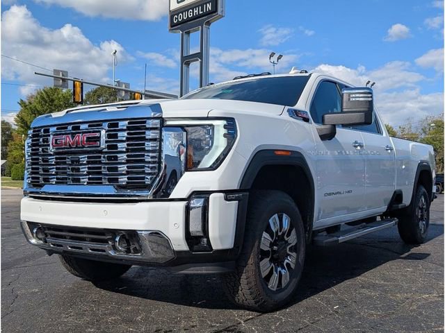 New 2025 GMC Sierra 3500 Denali w/ Denali Reserve Package image 3