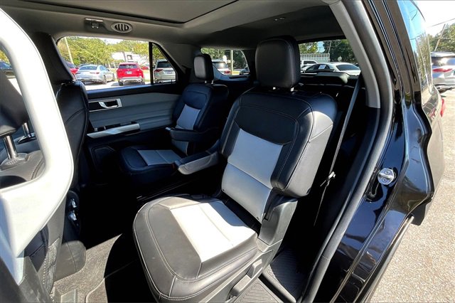 Used 2023 Ford Explorer XLT w/ Equipment Group 202A image 22