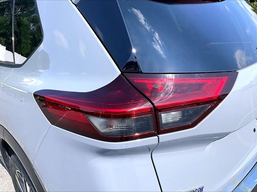 Used 2023 Nissan Rogue SL w/ SL Premium Package AWD/4WD image 34