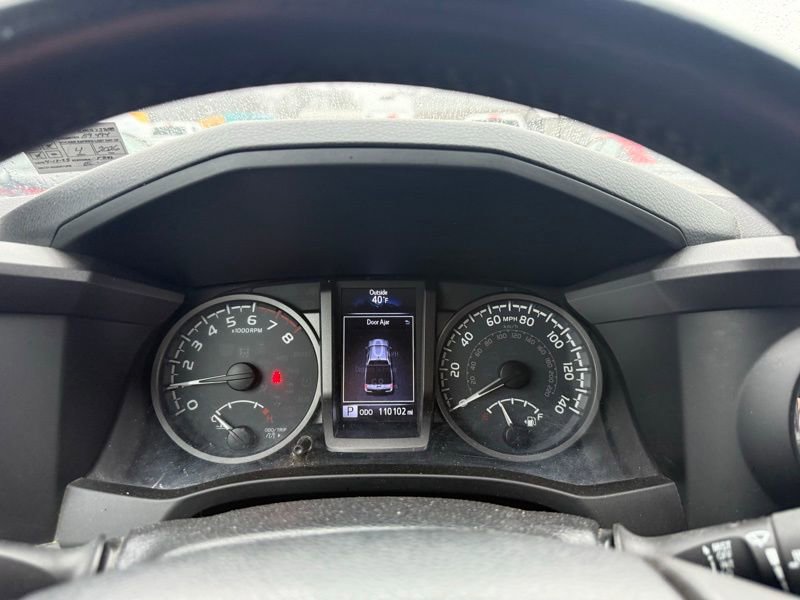 Used 2019 Toyota Tacoma TRD Sport image 11