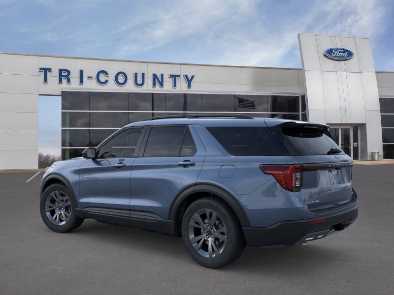 New 2026 Ford Explorer Active image 4