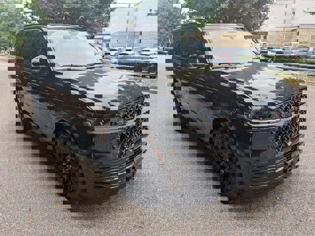 New 2025 Lincoln Navigator Reserve w/ Jet Appearance Package image 4